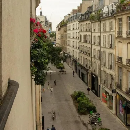 Loft Parisien Au Coeur Du Marais Appartement Parijs